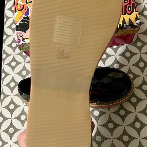 Cape Robbin size 7.5, Cork Bottom, Platform shoes. - Picture 4 of 4